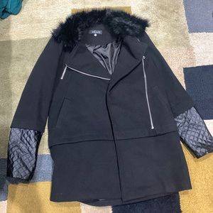 Mission jacket with faux fur collar